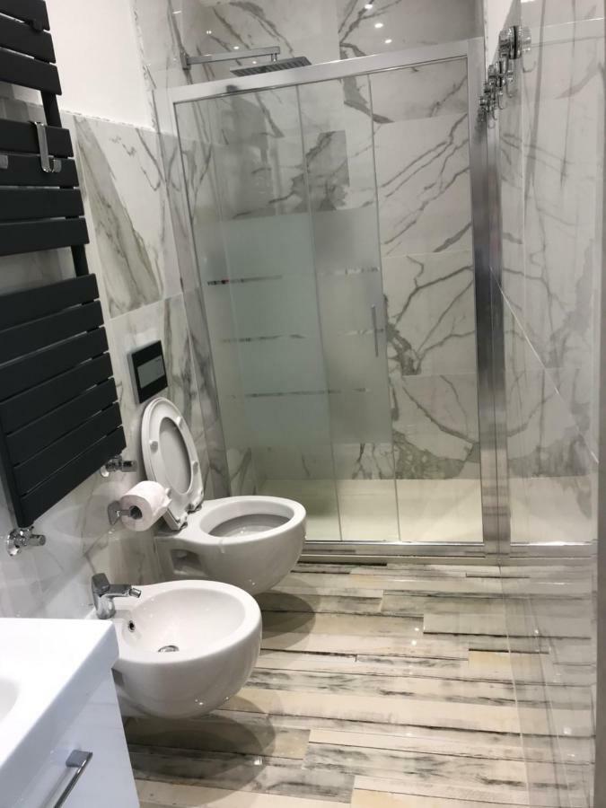 B&B Attico Galliera ボローニャ エクステリア 写真